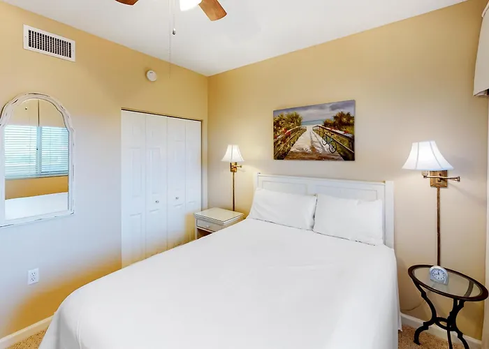The Beach Club 407D Apartment